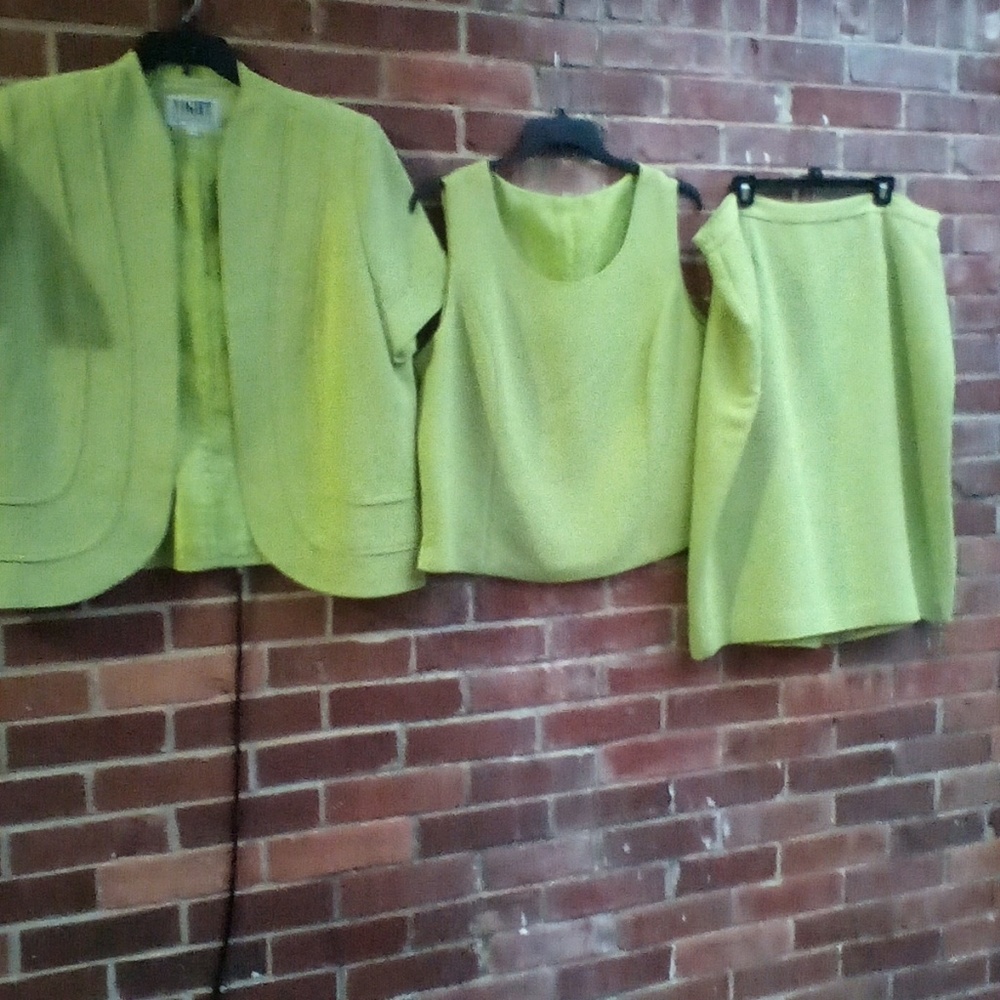 NIGHT STUDIO JACKET\SKIRT\TANK
